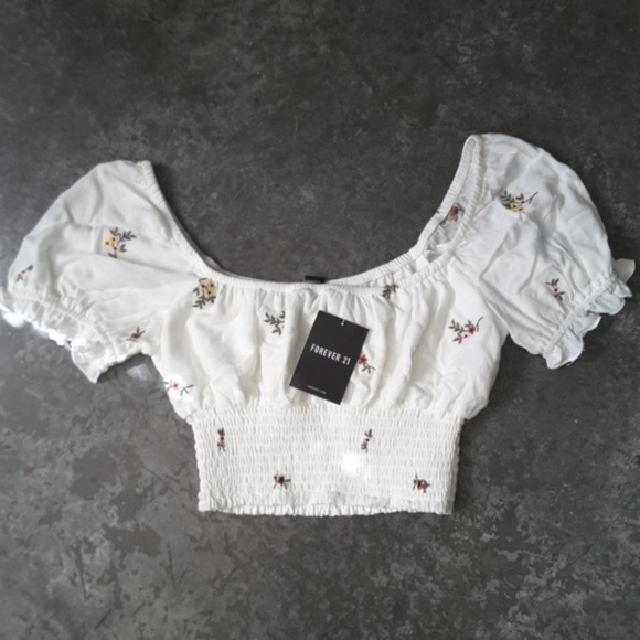 Forever 21 Tops - NWT FOREVER 21 PEASANT TOP